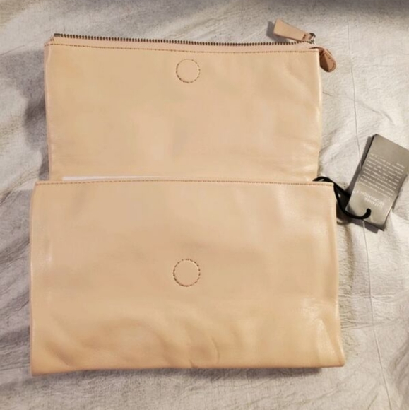 🆕 ECCO LEATHER - DELIGHT CLUTCH - Picture 2 of 11